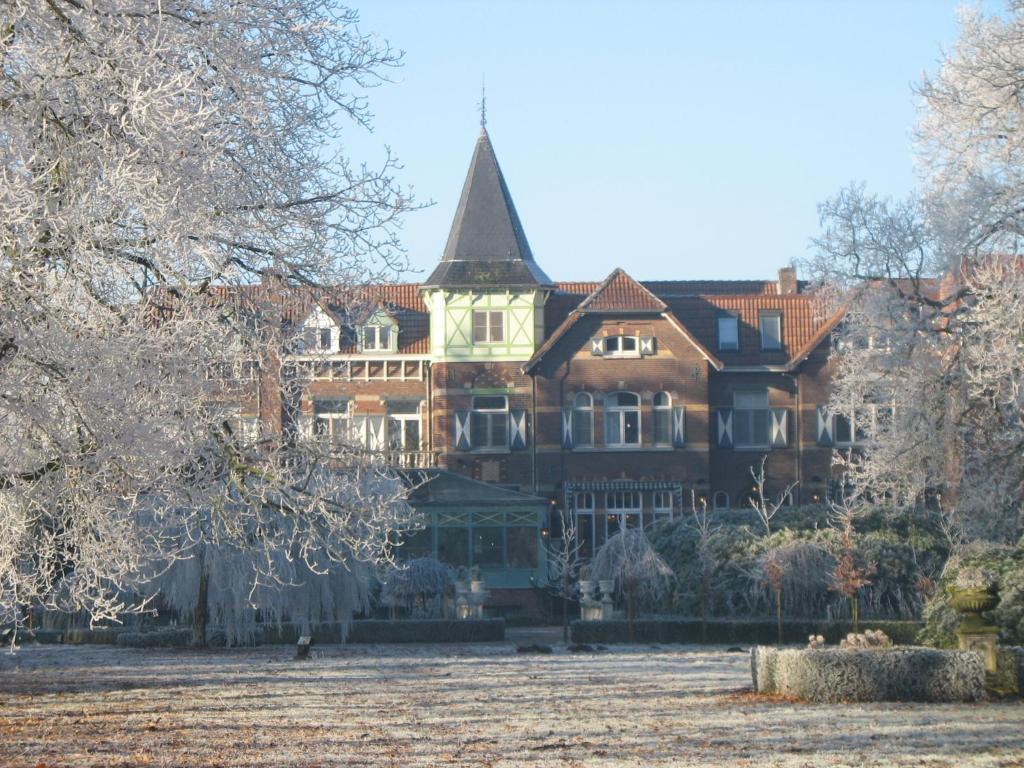 Hotel Kasteel Wurfeld Maaseik Esterno foto